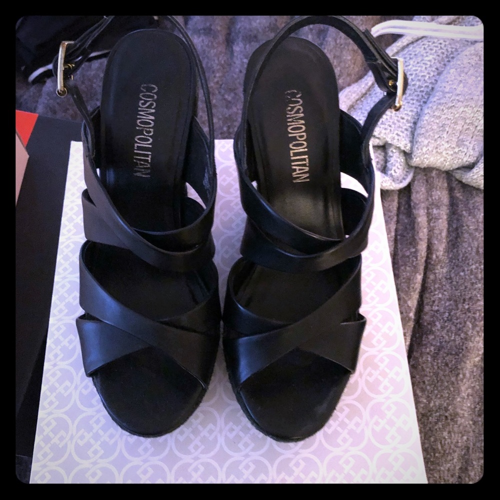 Cosmopolitan Black/Floral Wedge Heel Worn